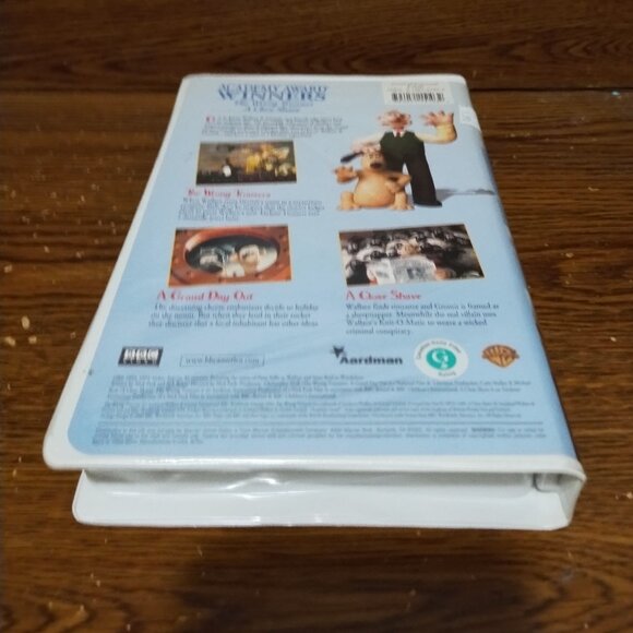 The Incredible Adventures of Wallace Gromit (VHS, Clamshell, 2000, BBC) 3 in 1 - Picture 5 of 7